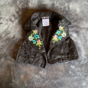 Black Lace vest- floral (2T)